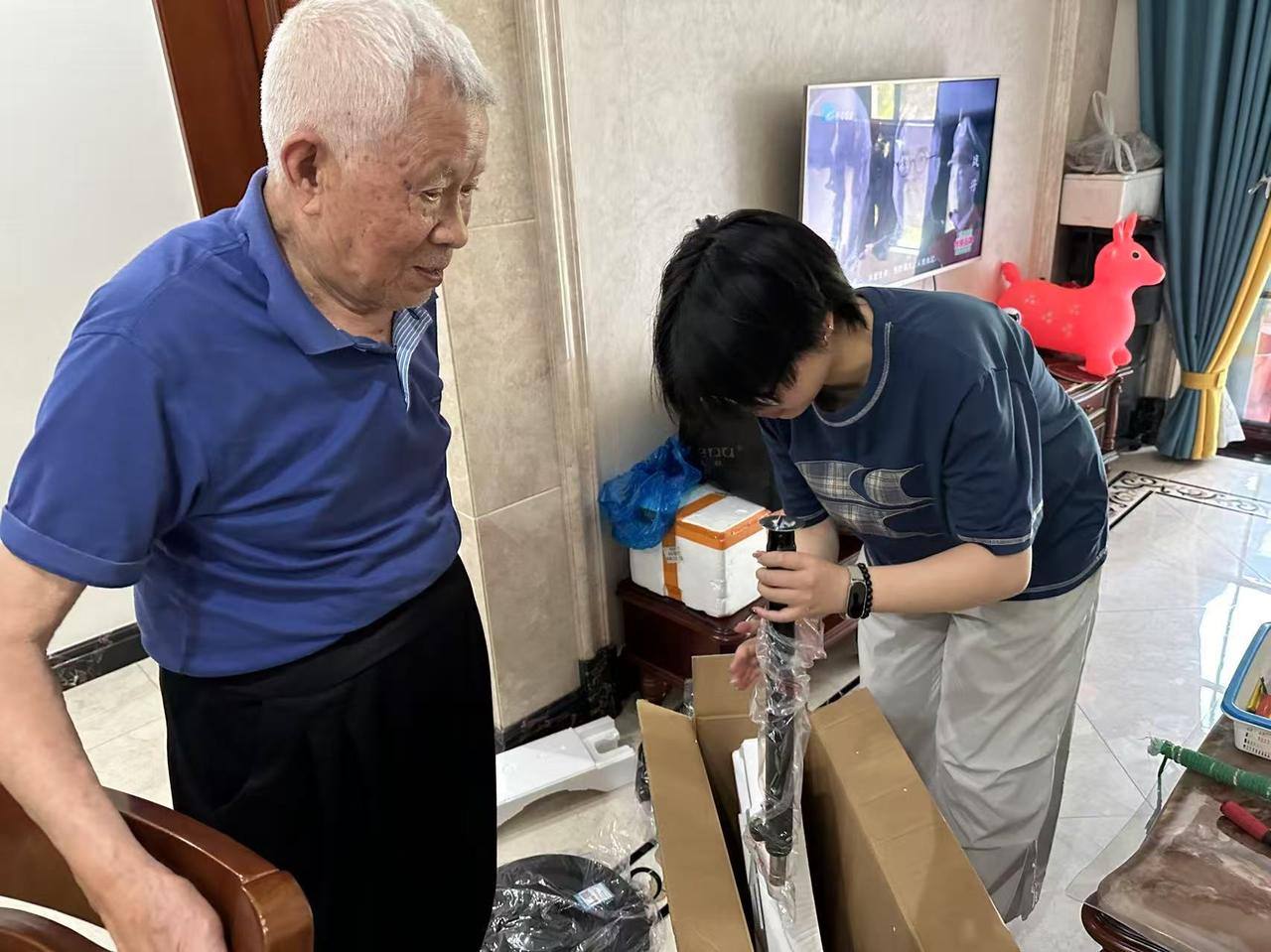 水探路邻里互助新模式： 建起邻里帮，感受“邻”距离